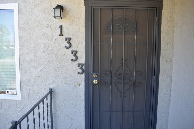 Building Photo - 1333 Frank Ave