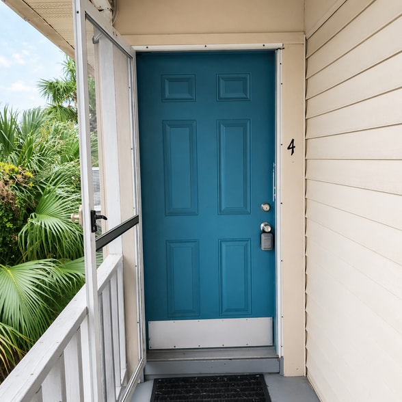 Building Photo - 208 12th Ave N