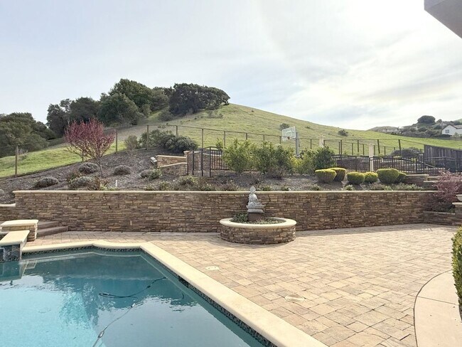 Building Photo - NEW PRICE ! Luxurious & Sought After Home In The Bucolic Hills Of Gated Norris Canyon Estates !