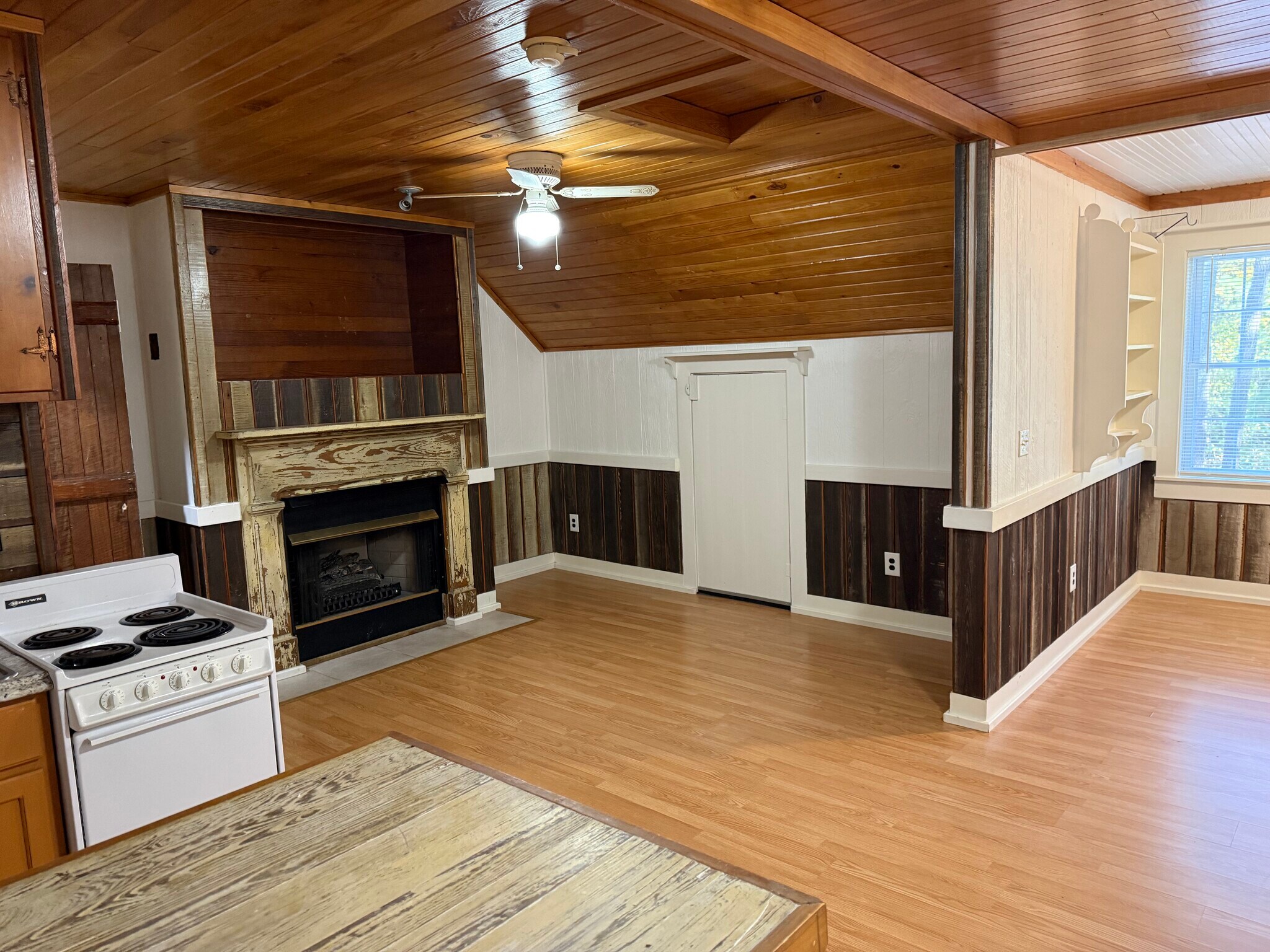 Building Photo - 4116 Charles G Dr