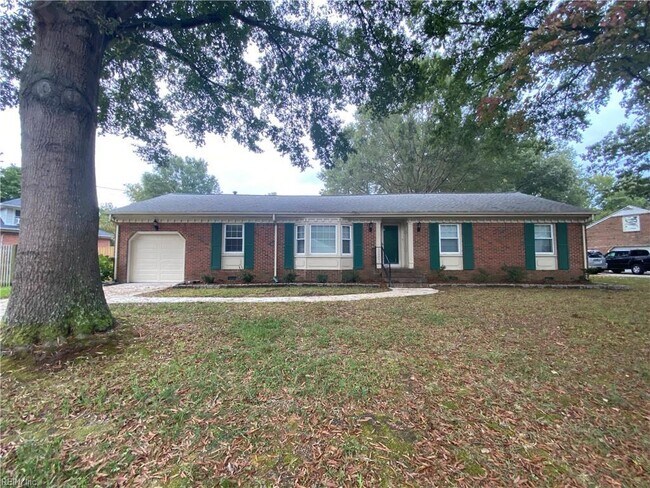Primary Photo - 2904 Evergreen Ct