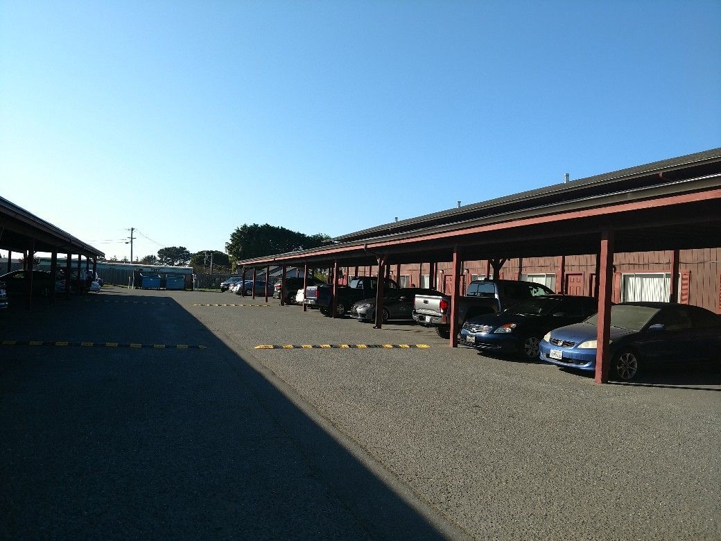 Building Photo - 1600 Fischer Ave