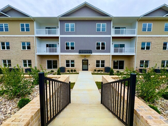 Building Photo - 420 Capstone Dr