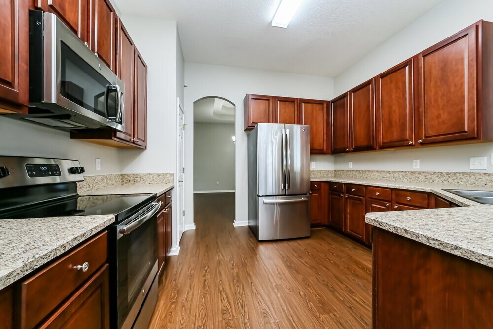 Building Photo - 3708 Southbank Cir