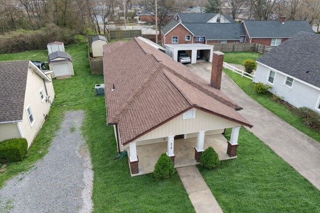 Building Photo - 818 Stafford St