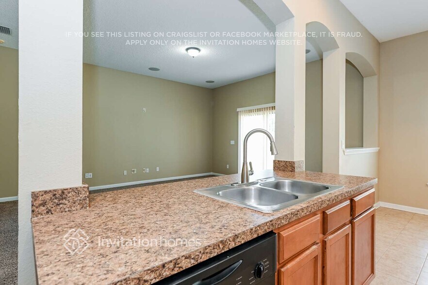 Building Photo - 9098 Gloucestershire Ct