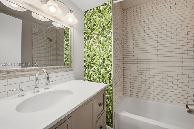 Building Photo - 301 NW 109th Ave