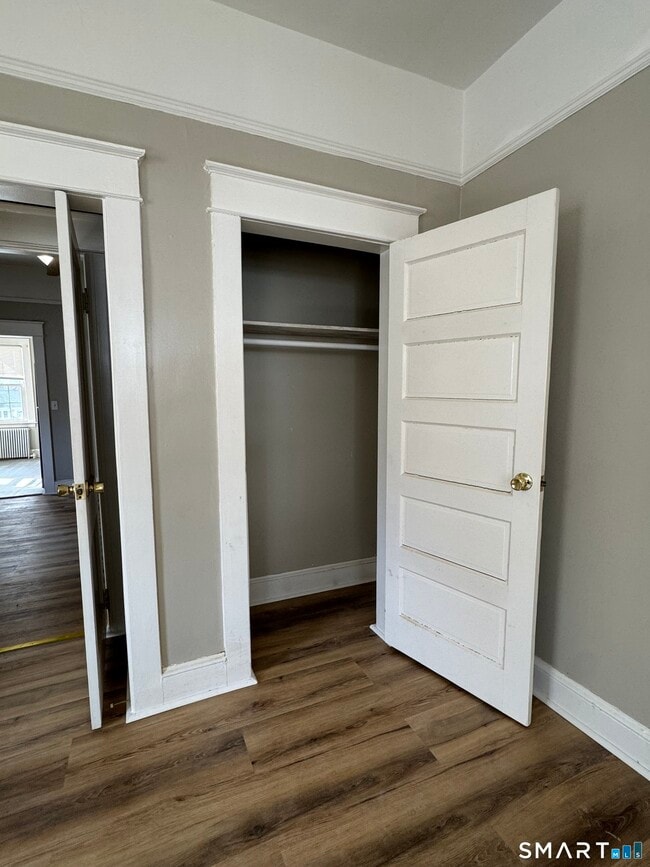 Building Photo - 7 Bridge St