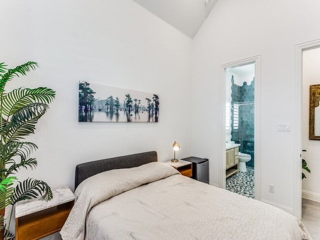 Building Photo - 6001 Firefox Ln