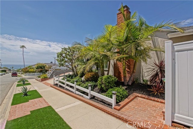 Building Photo - 428 Ave De Jose