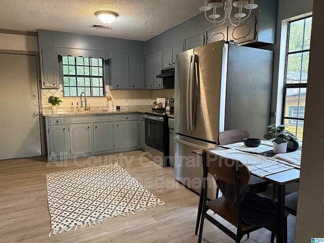 Building Photo - 1527 14th St SW