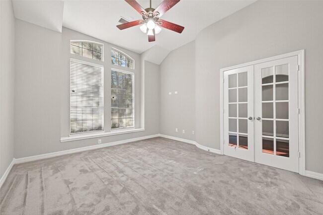 Building Photo - 22718 Emily Park Ln