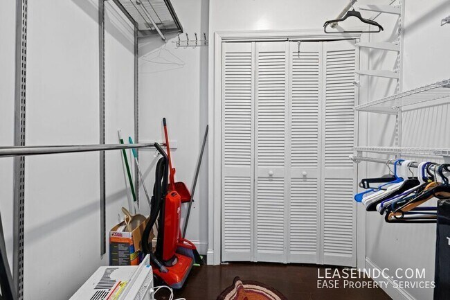 Building Photo - 1503 12th St NW