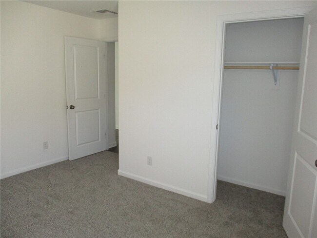 Building Photo - 2474 Tapatio Dr