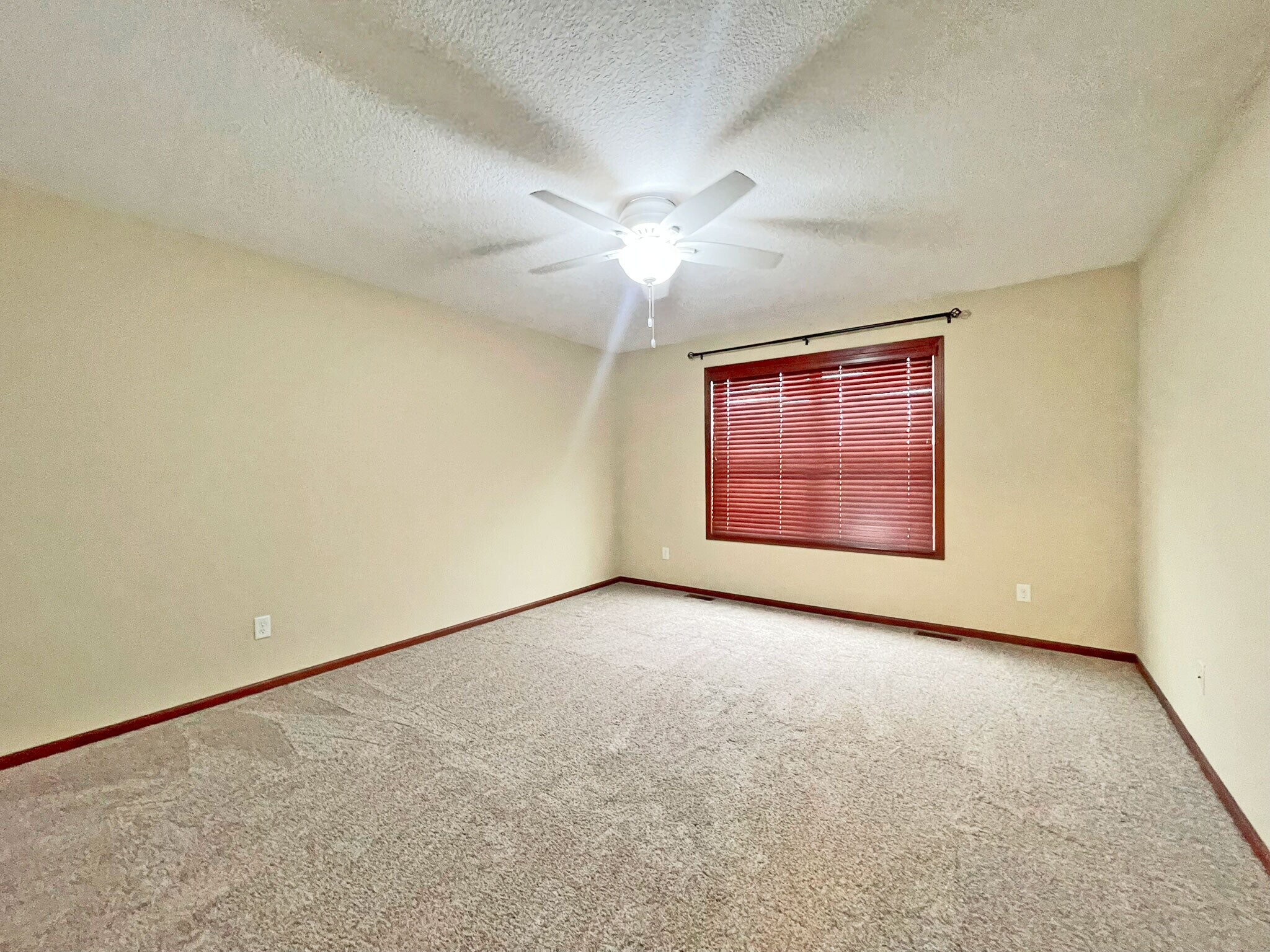 Building Photo - 9500 Declaration Dr