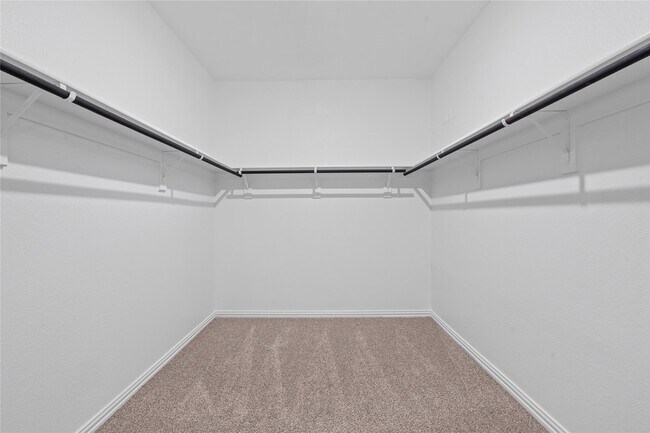 Building Photo - 416 Stagg St
