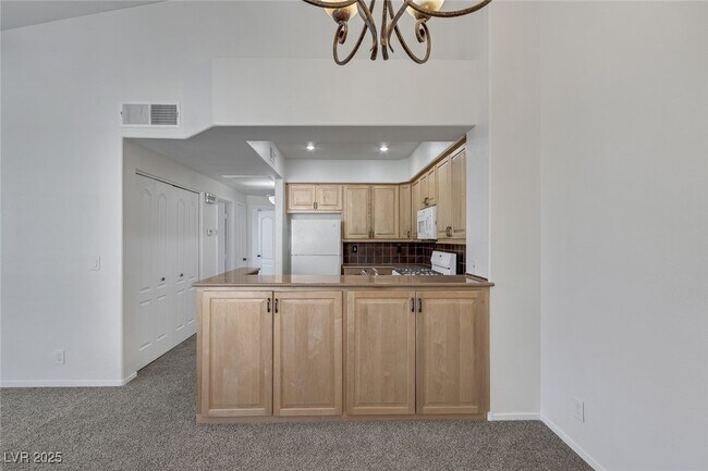 Building Photo - 9901 Trailwood Dr