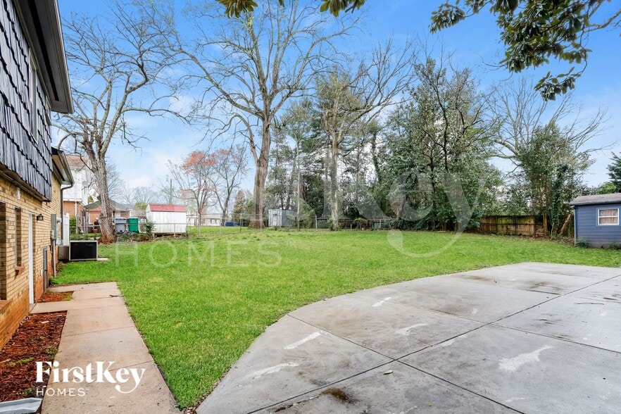 Building Photo - 1128 Rocky Ridge Dr