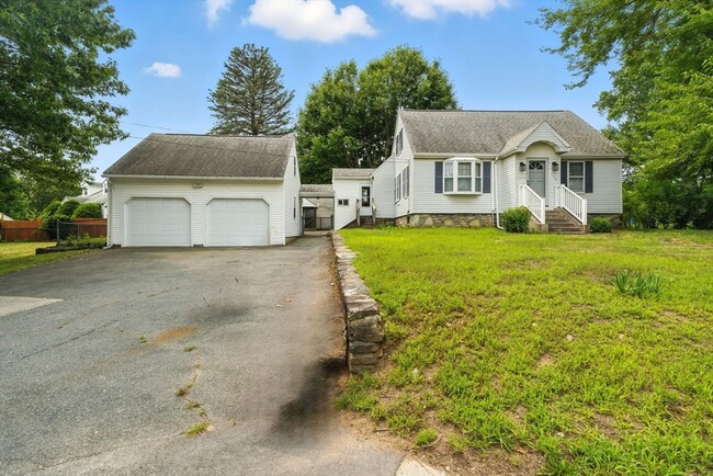 Building Photo - 178 Massasoit Rd