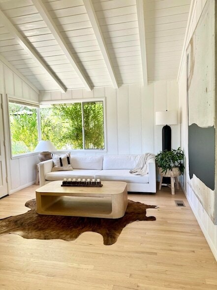 Building Photo - 450 Santa Rosa Ln