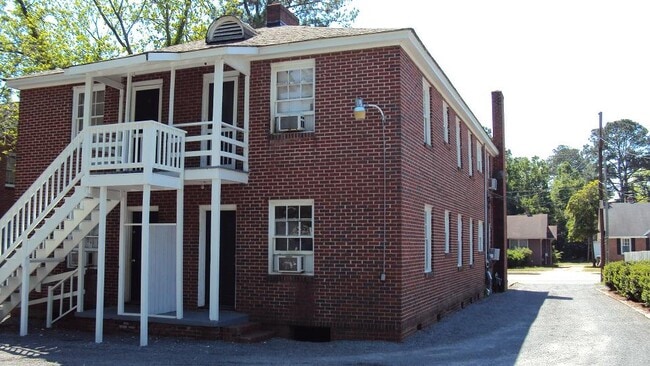 Building Photo - 360 N Irby St