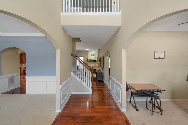 Building Photo - 3863 Pin Oak St