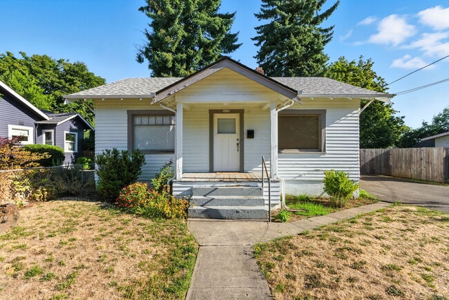 Primary Photo - 3155 N Farragut St