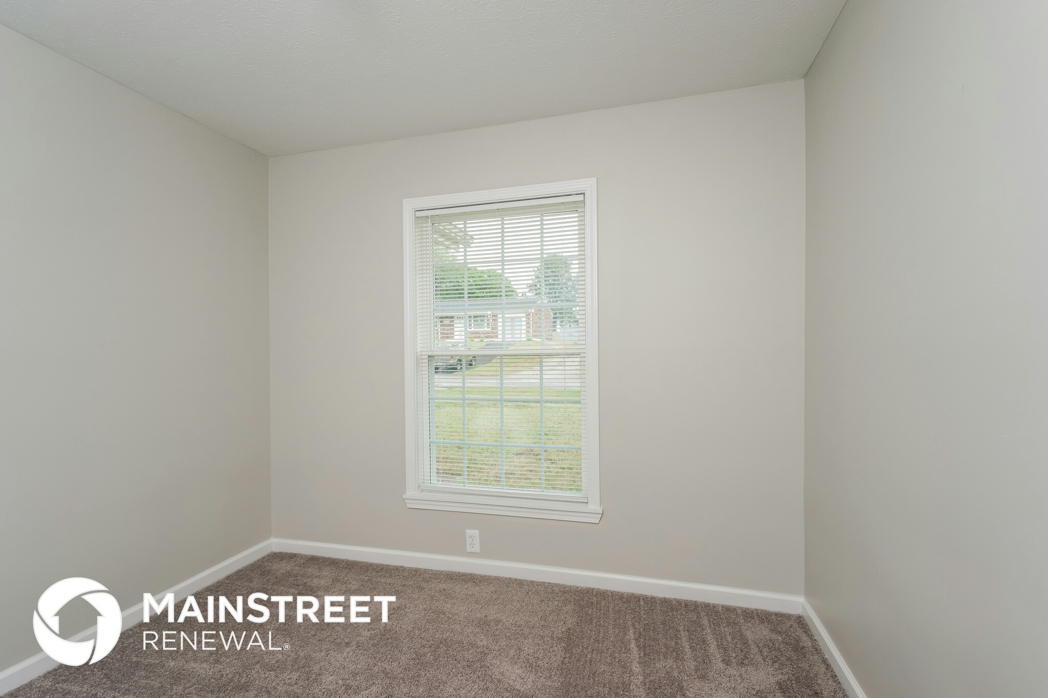 Building Photo - 11004 Thunder Dr