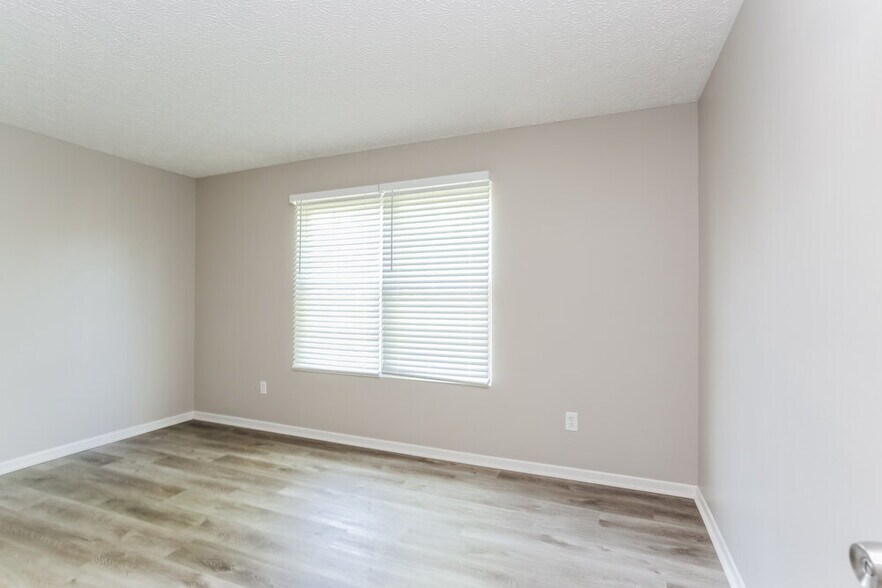 Building Photo - 6303 Artesia Dr