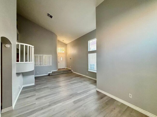 Building Photo - Beautiful 4 bedroom house in Summerlin