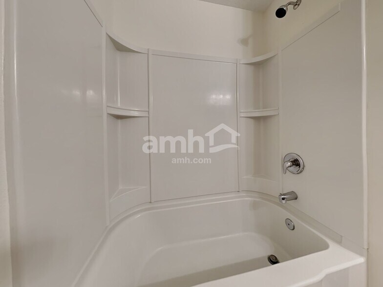 Building Photo - 280 St Croix Island Dr