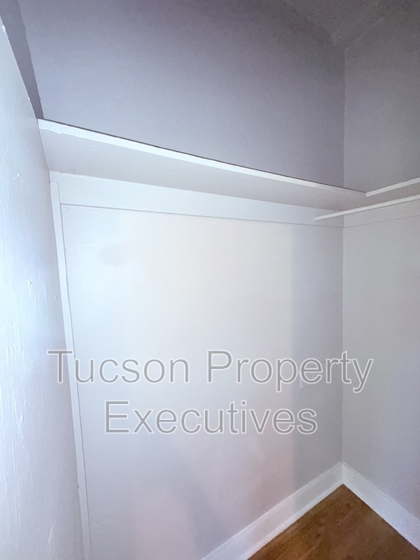 Building Photo - 1245 N 1st Ave