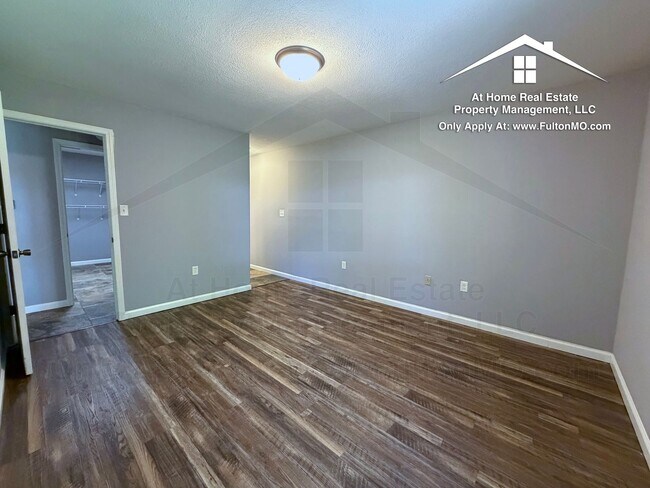 Building Photo - 107 Spruce Dr