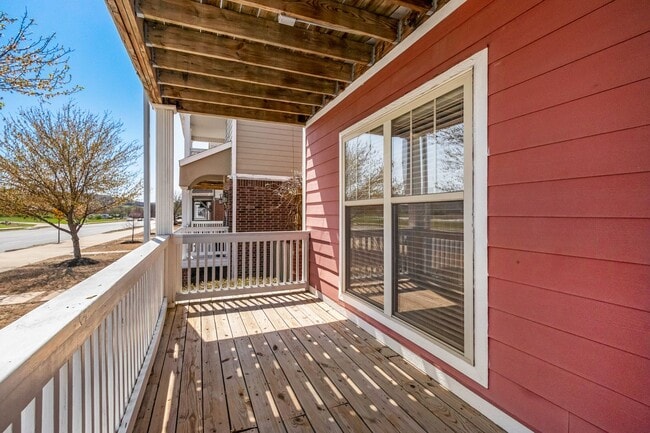 Building Photo - Beautiful Two-Story House.