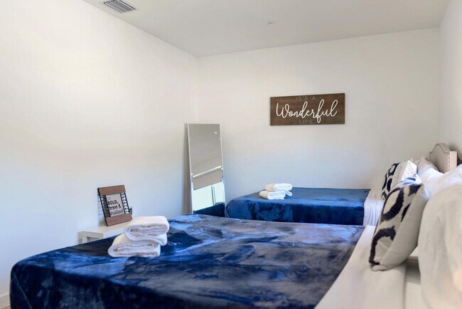 Building Photo - 171 NW 158th St