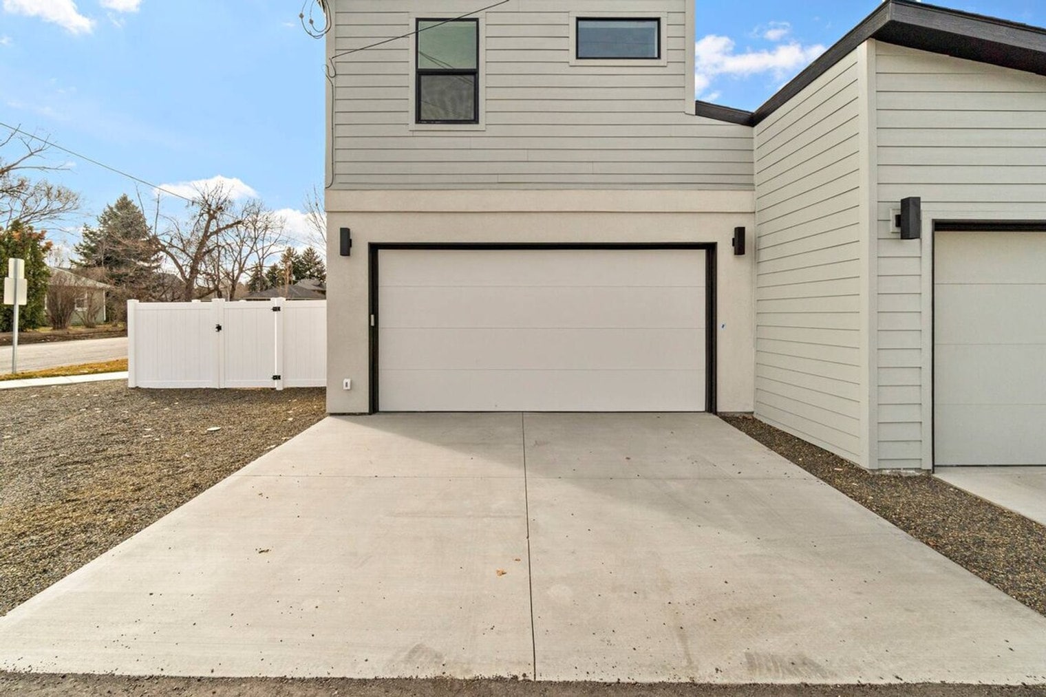 Building Photo - 1530 S Denver Ave