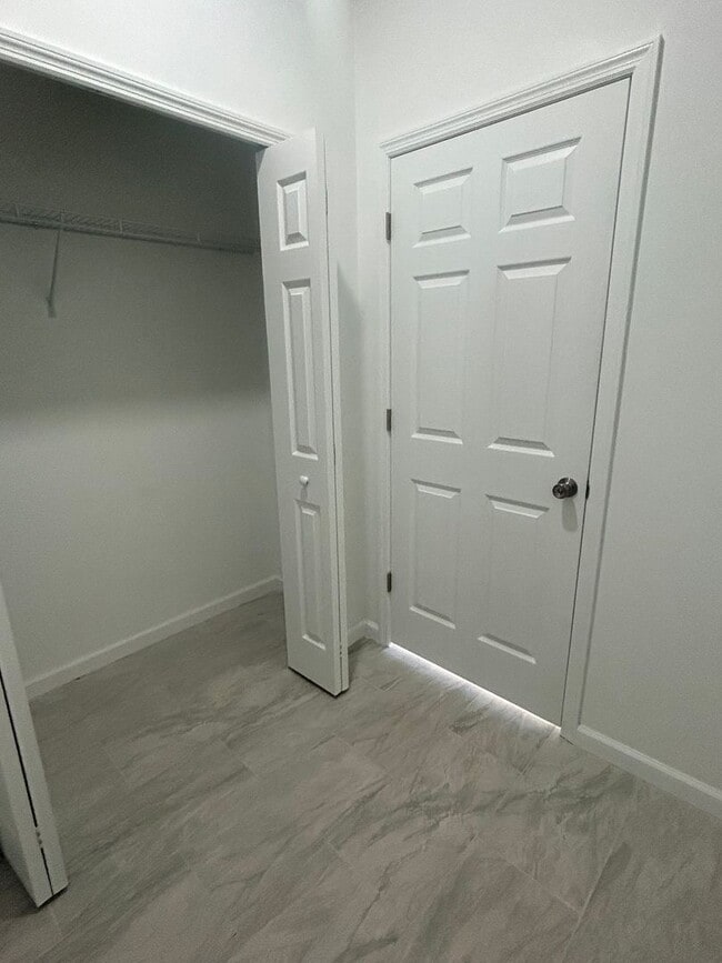 Building Photo - BRAND NEW CONSTRUCTION- 4 Bedroom 2 Bath-2 Car Garage-Serene Lake Placid Location