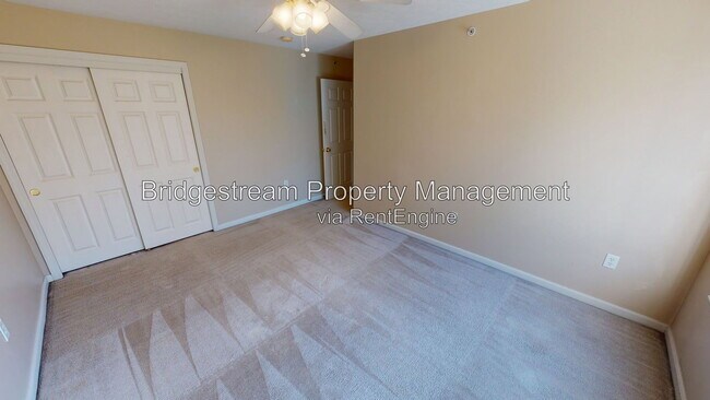 Building Photo - 3049 Westminster Dr