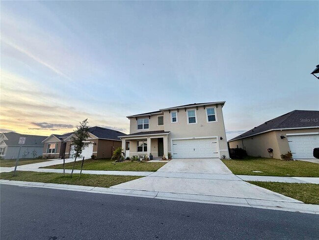 Building Photo - 2731 House Finch Rd