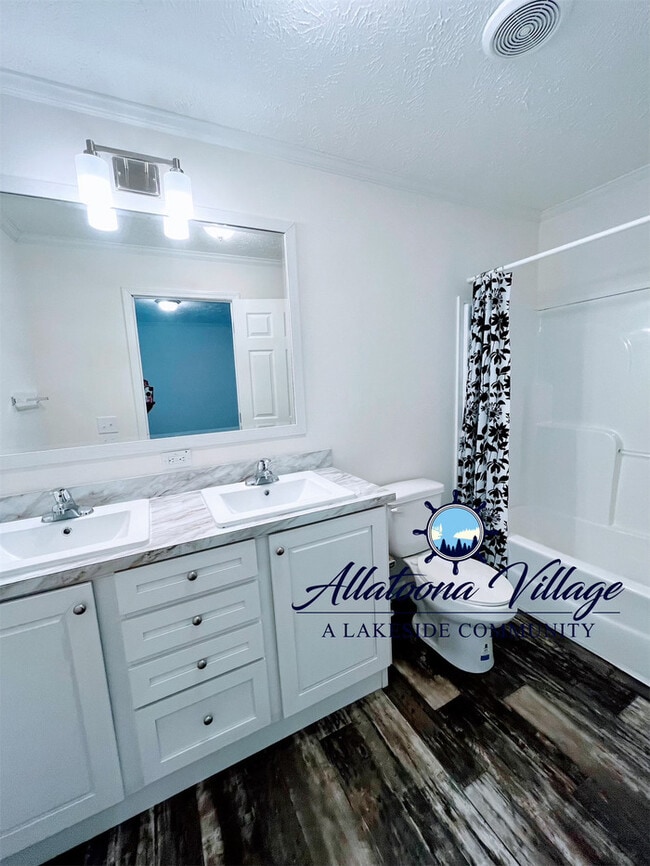 Building Photo - No Deposit Required ! Lake Allatoona home 3/2 Pet Friendly Open Floor Plan and Lake Access