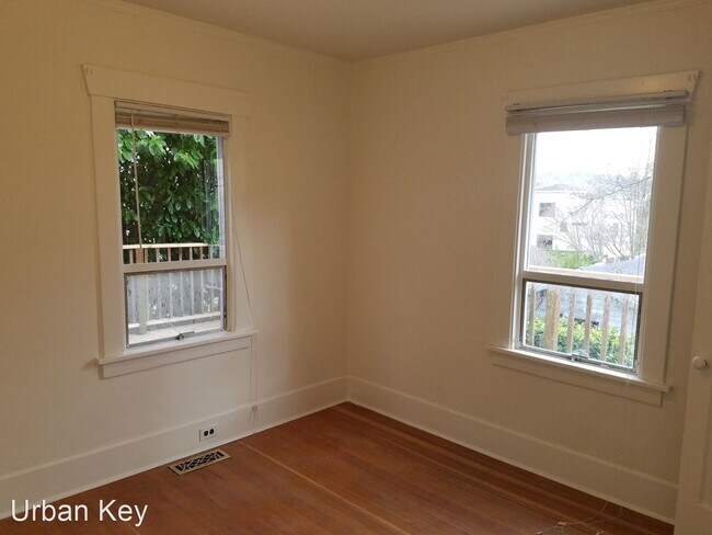 Building Photo - 2 br, 2 bath House - 2207 N 39th St