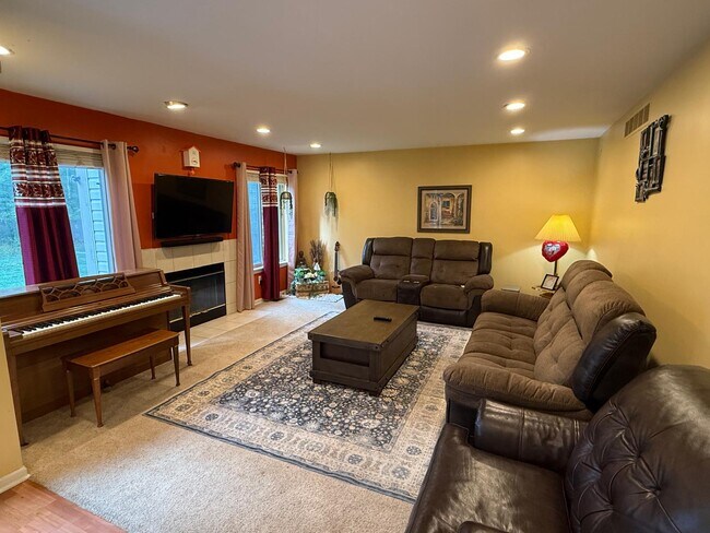 Building Photo - 22291 Arbor Ln