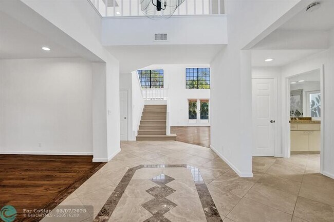 Building Photo - 2622 NW 49th St