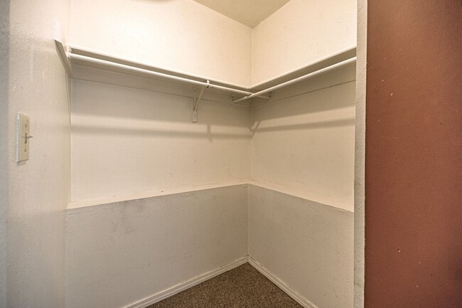 Building Photo - 1765 Zebulon Dr
