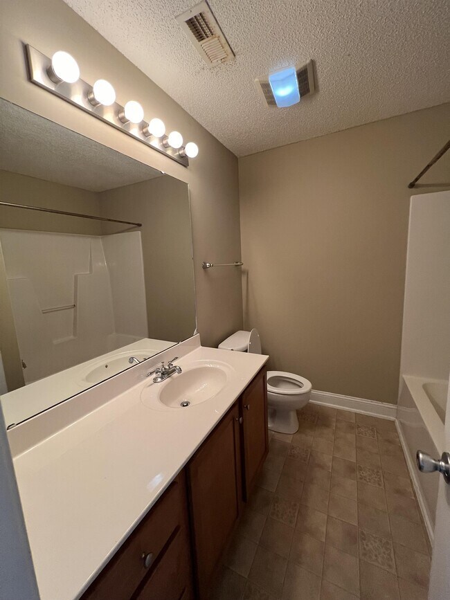 Building Photo - 4242 Dudleys Grant Dr