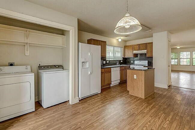 Building Photo - 6302 Torrance Elms Ct