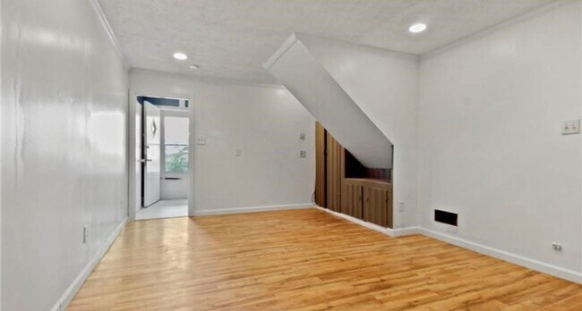 Building Photo - 1820 McGougan Rd