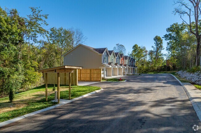 Building Photo - 1655 Evans Rd