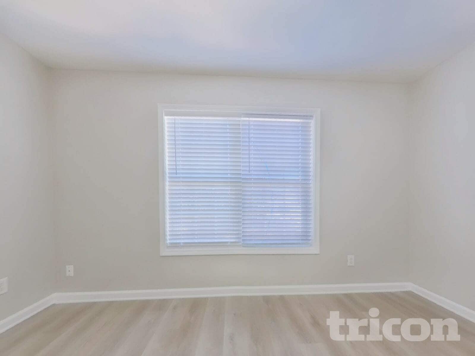 Building Photo - 890 Georgian Hills Dr