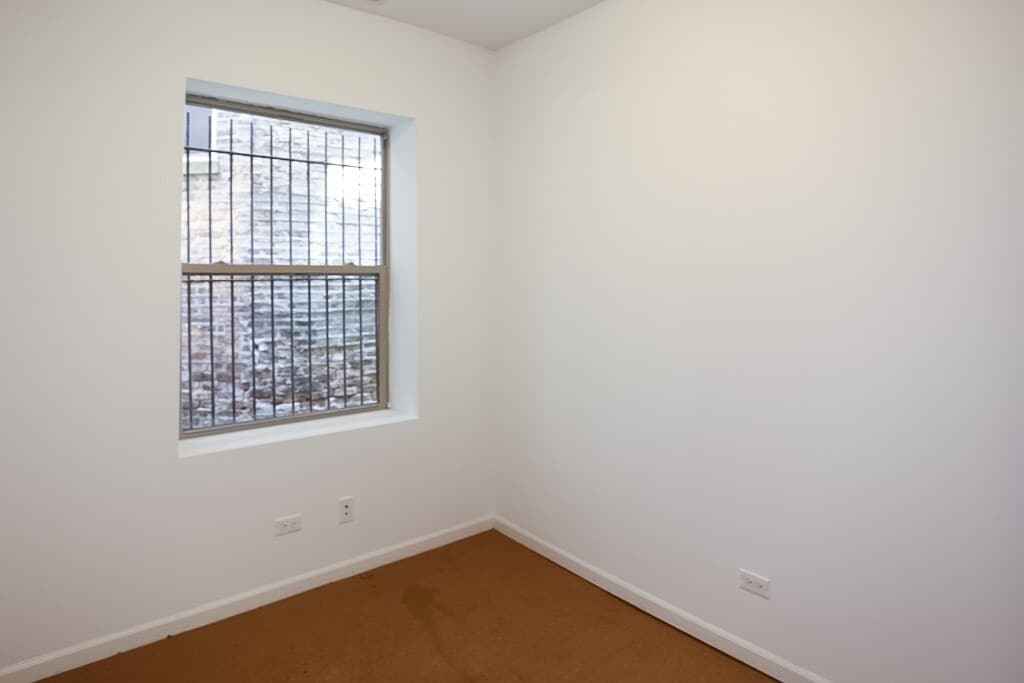 Building Photo - 5054 N Winthrop Ave